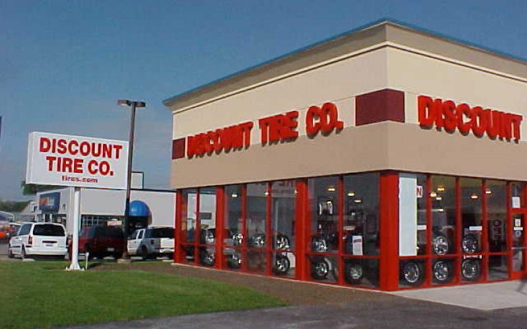 Discount Tire Memorial Day Sale 2023 Hours, & Deals – 50% OFF