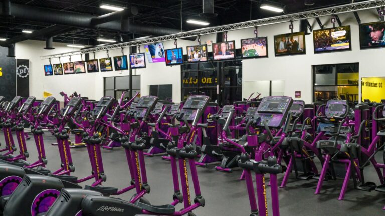Planet Fitness Presidents Day 2023 Ads, Deals, Hours & Sale
